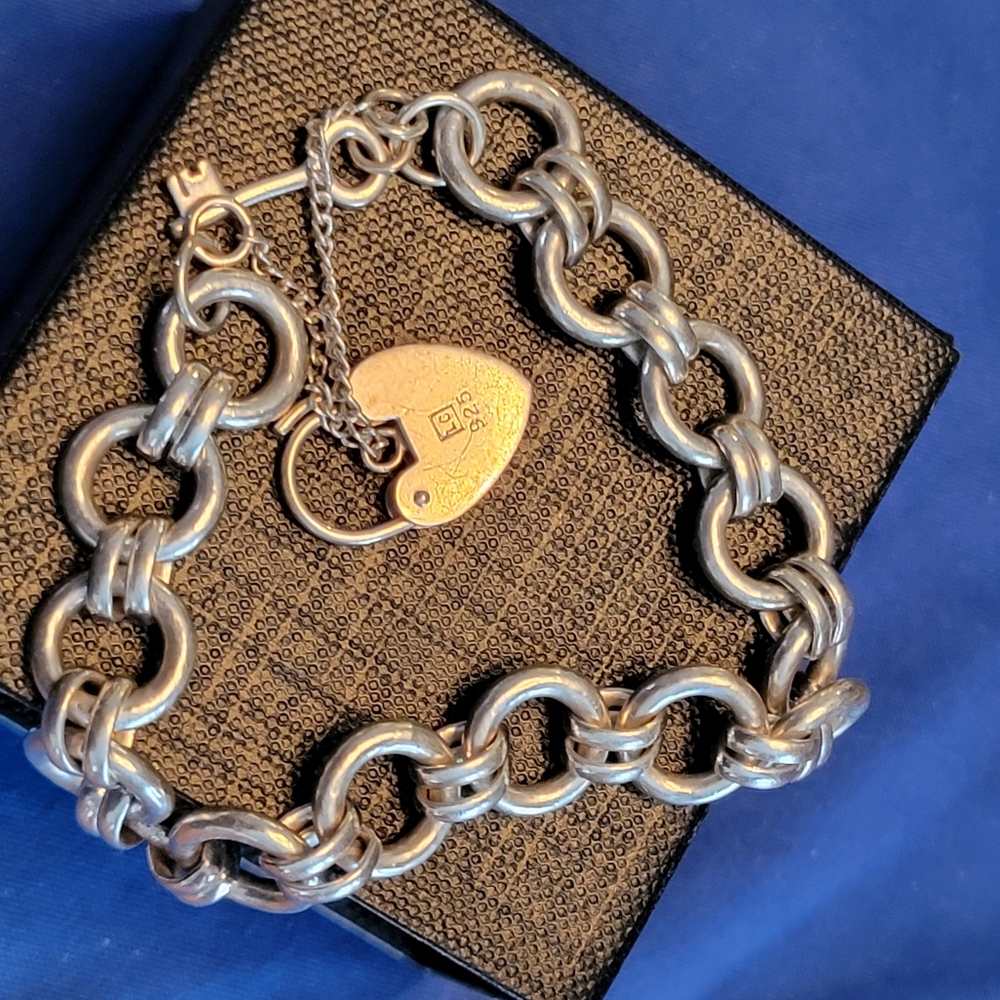 Gorgeous Sterling Silver Bracelet